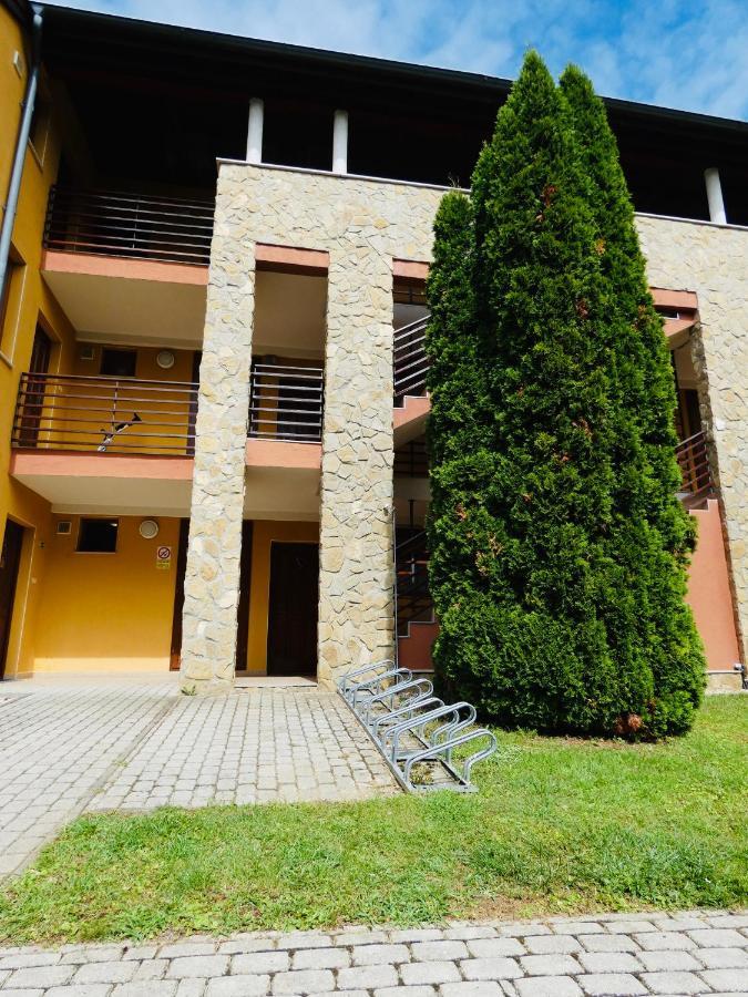Fortuna Golf Apartman Бюк Экстерьер фото